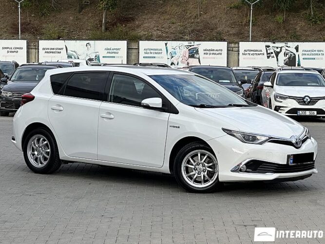 Toyota Auris 2017 doar la InterAuto