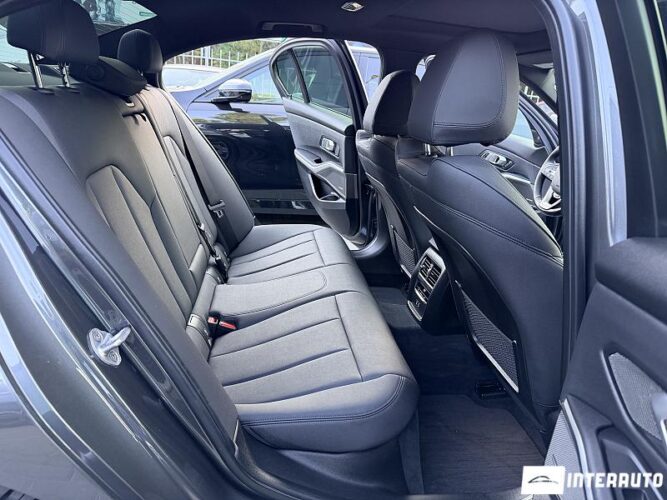 bmw 330E 2021