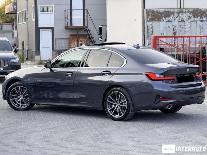 bmw 330E 2021