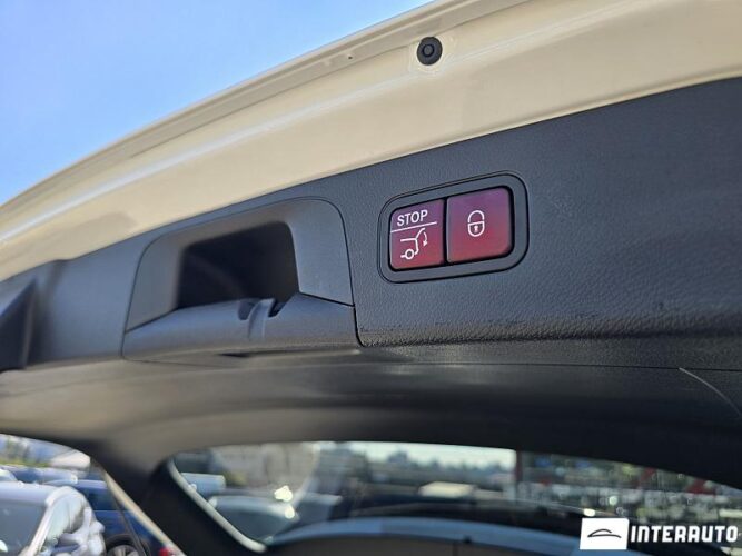 Mercedes GLC 220d 54 mercedes GLC 220d 2022