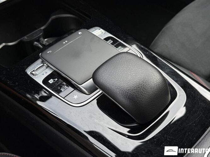 mercedes CLA 200 2020