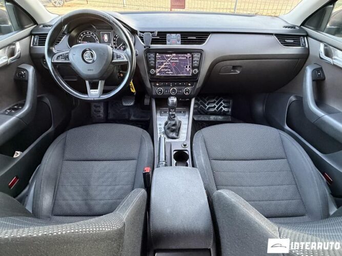 Skoda Octavia Scout 39 skoda Octavia Scout 2015