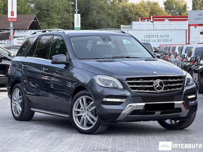 Mercedes ML 350 32 mercedes ML 350 2012