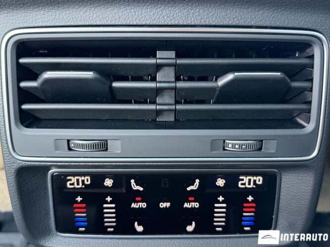 Audi Q7 61 audi Q7 2020