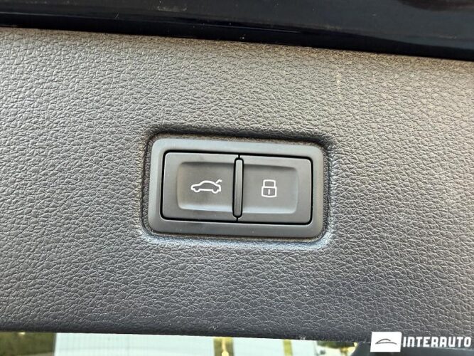 Audi Q7 65 audi Q7 2020