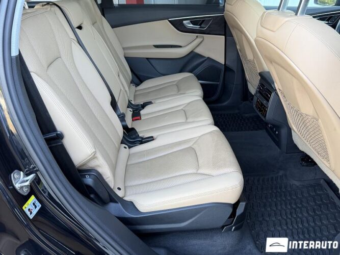 Audi Q7 62 audi Q7 2020