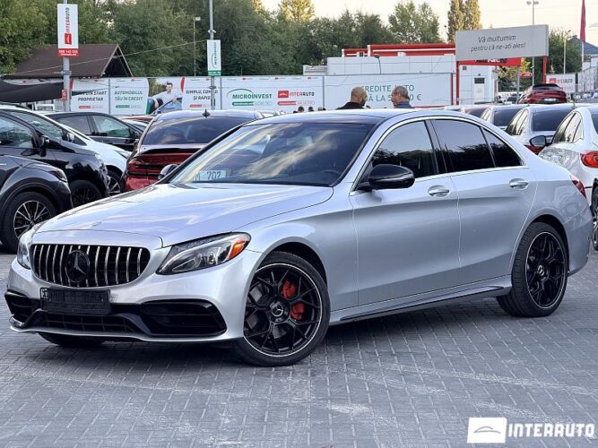Mercedes C 300 2015 doar la InterAuto
