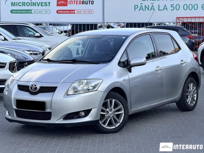 Toyota Auris 2008 doar la InterAuto