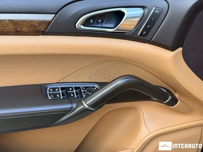 porsche Cayenne 2013