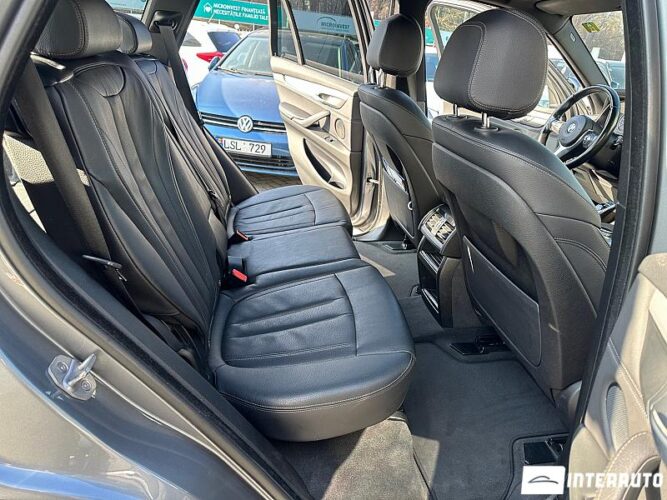 BMW X5 2.5D 45 interauto-car